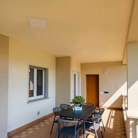Arlu House Nyaraló Lazise